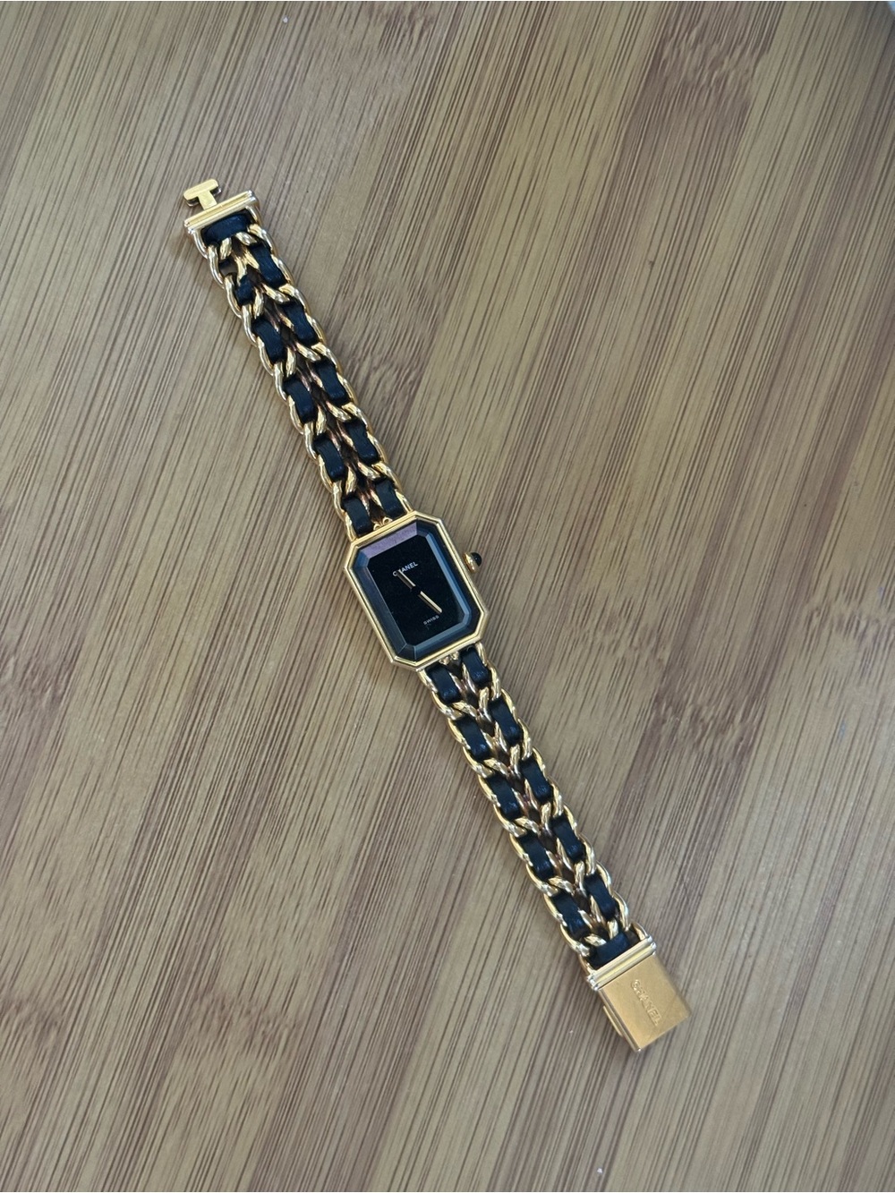 Chanel watch vintage Gold and Black Chain-Link